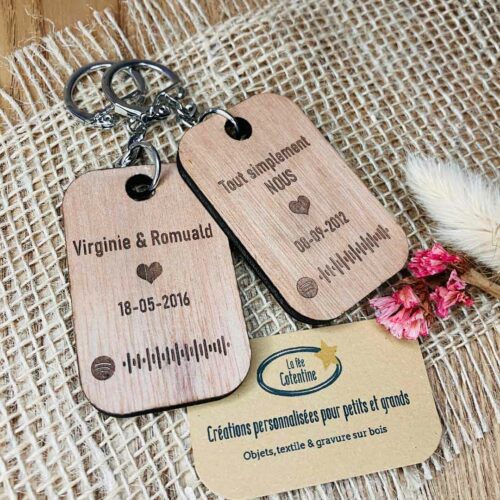 Porte clé en bois personnalisé d'un code spotify