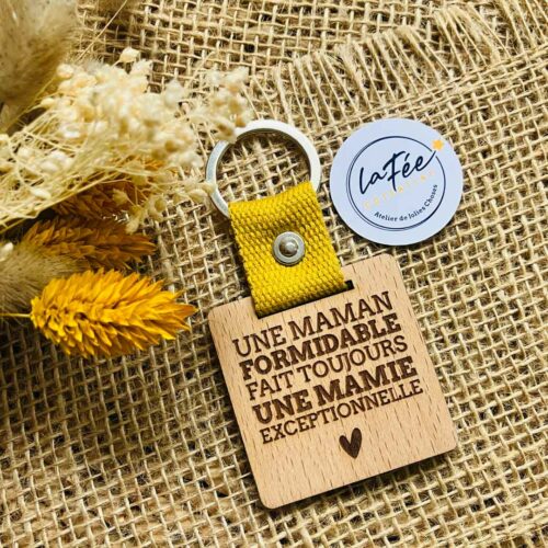 Porte-clé-bois-Mamie-exceptionnelle