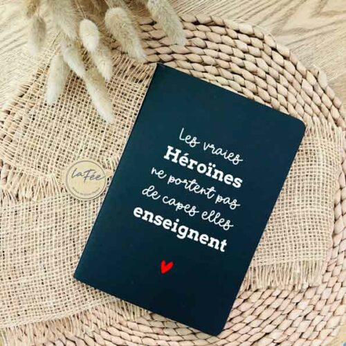 Carnet les vraies héroïnes enseignent
