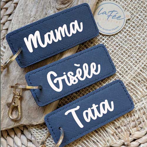 Porte-cle-simili-cuir-personnalise-marine.
